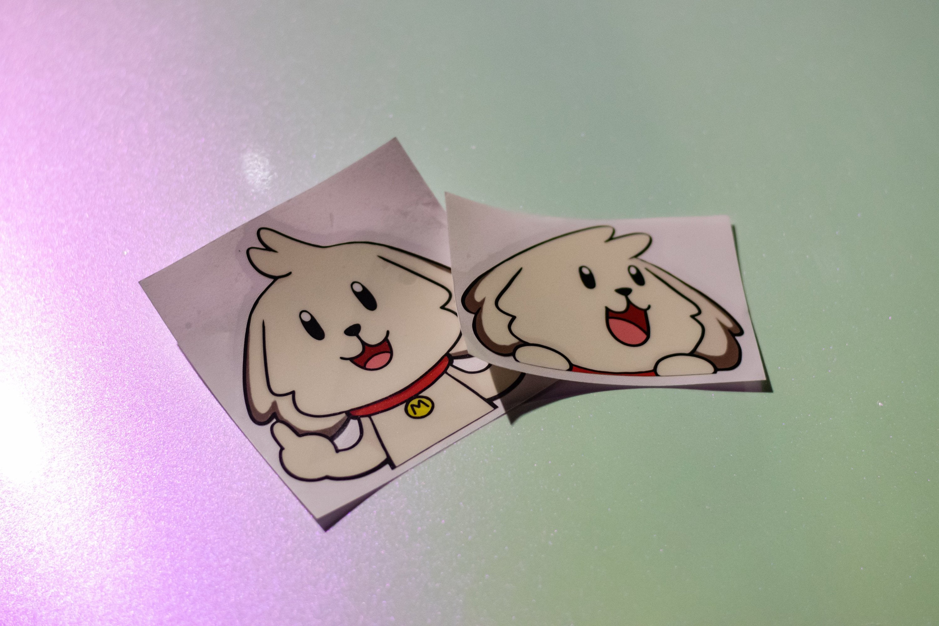 Peeking Mochi Vinyl Peeker Decal